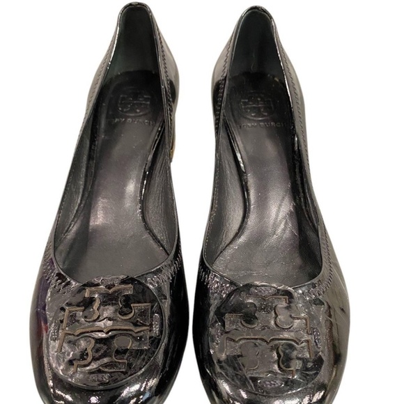 Tory Burch Amy Patent Leather Block Heel Pumps Black Gold Trim Logo Size 8 M - Picture 2 of 8